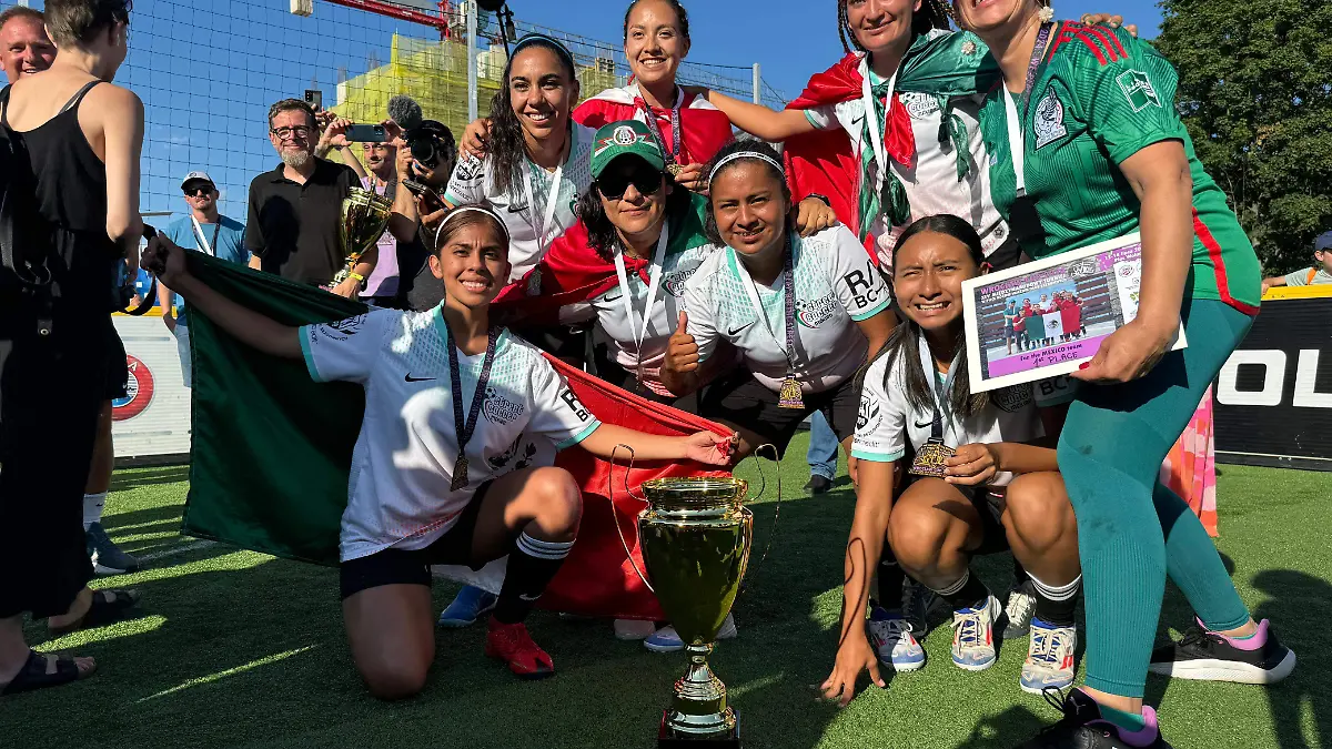 Tlaxcalteca se proclama campeona con México (4)